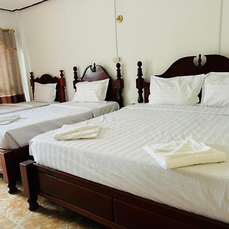 Vang Vieng Green Hotel Buitenkant foto