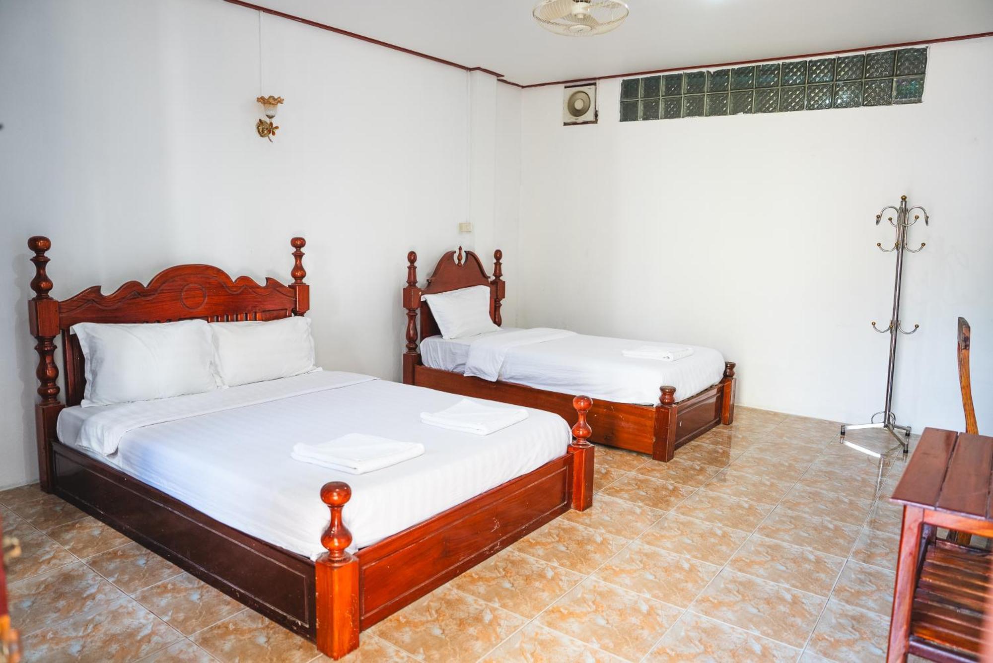 Vang Vieng Green Hotel Buitenkant foto