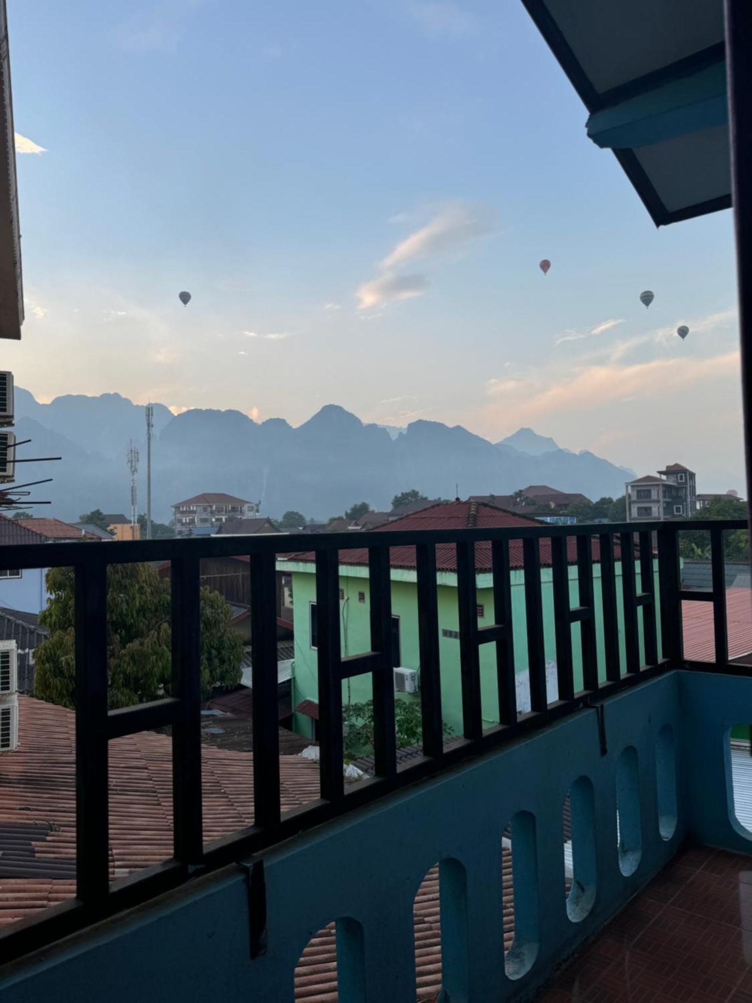 Vang Vieng Green Hotel Buitenkant foto
